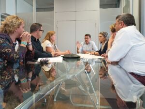 Reunión alcaldes vecinos protocolo adif